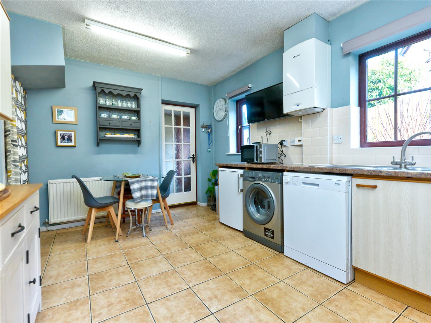 31, Jasmine Gardens, Oswestry, SY11 1UA Estate Agents & Auctioneers